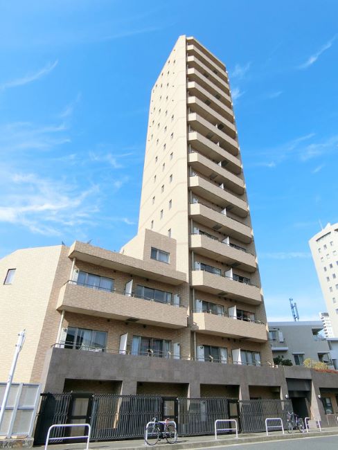 クローバー六本木